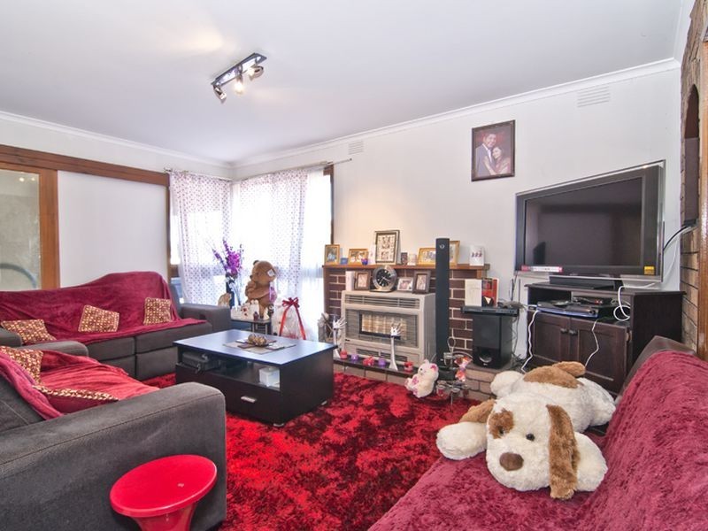 12 Ainsley Avenue, Noble Park VIC 3174