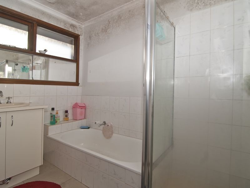 12 Ainsley Avenue, Noble Park VIC 3174