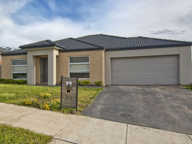5 Hayden Grove, Pakenham VIC 3810