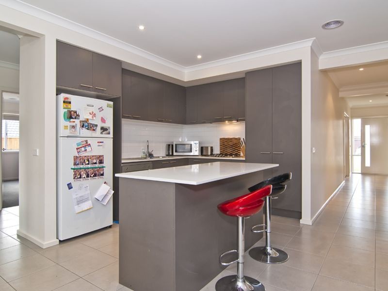 5 Hayden Grove, Pakenham VIC 3810