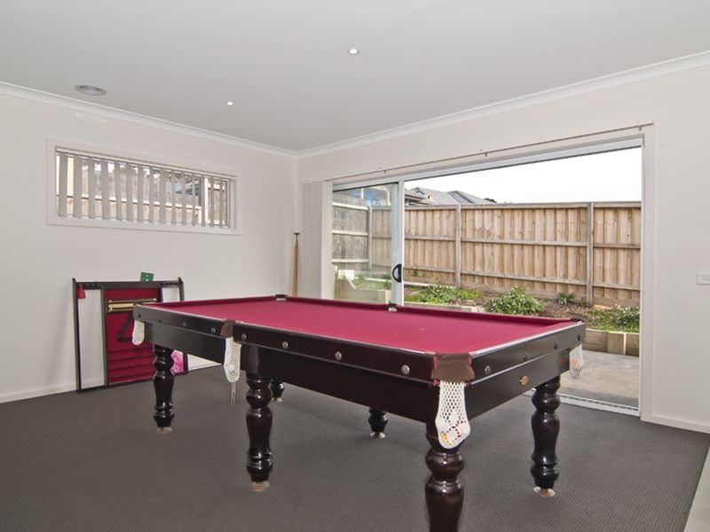 5 Hayden Grove, Pakenham VIC 3810