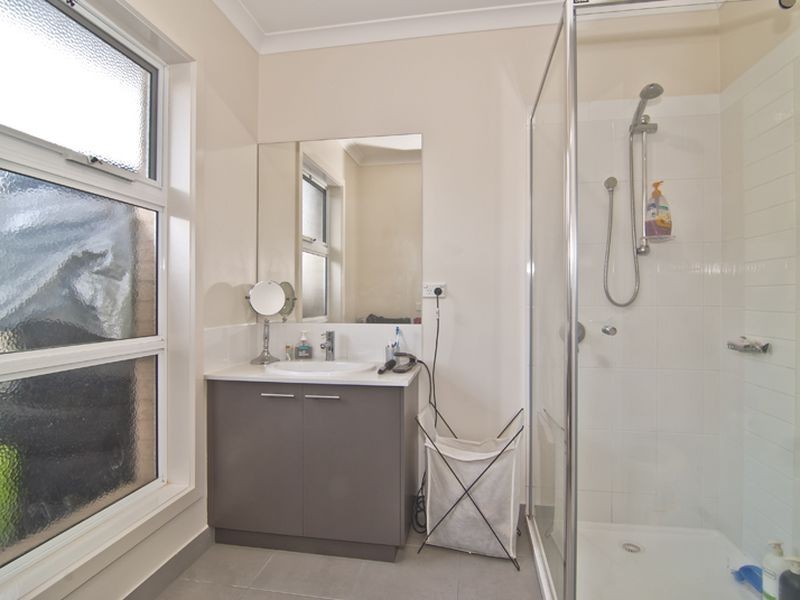 5 Hayden Grove, Pakenham VIC 3810