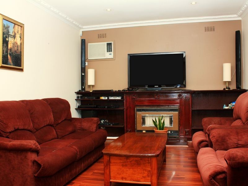 1/61 Leonard Avenue, Noble Park VIC 3174