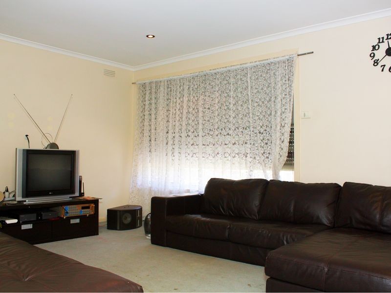 26 Fairbank Road, Clayton South VIC 3169