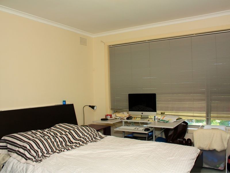 26 Fairbank Road, Clayton South VIC 3169