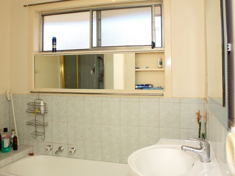 26 Fairbank Road, Clayton South VIC 3169