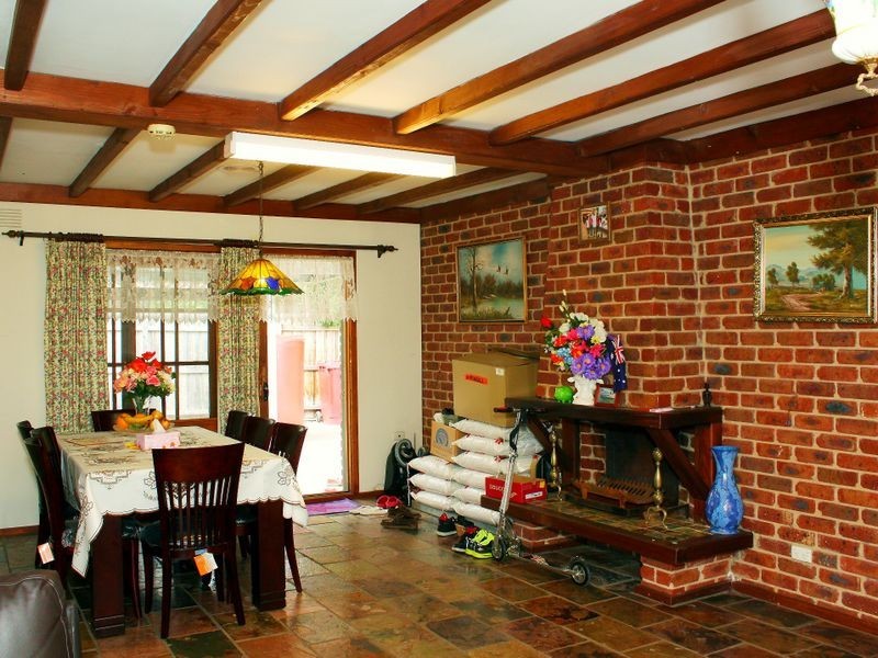 8 Lillian Street, Cranbourne VIC 3977