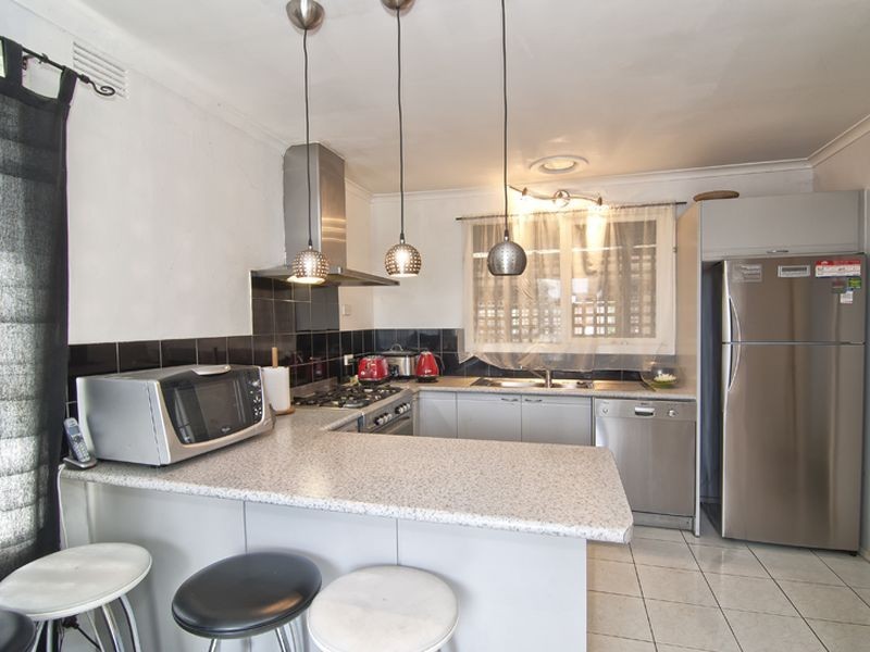 1 Sussex Street, Noble Park VIC 3174
