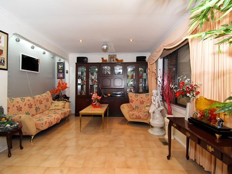 421 Cheltenham Road, Keysborough VIC 3173