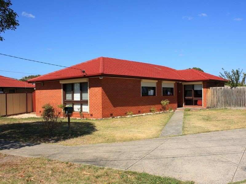 2 Loxwood Avenue, Keysborough VIC 3173