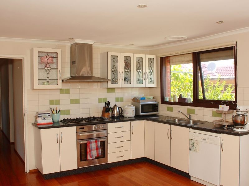 2 Loxwood Avenue, Keysborough VIC 3173