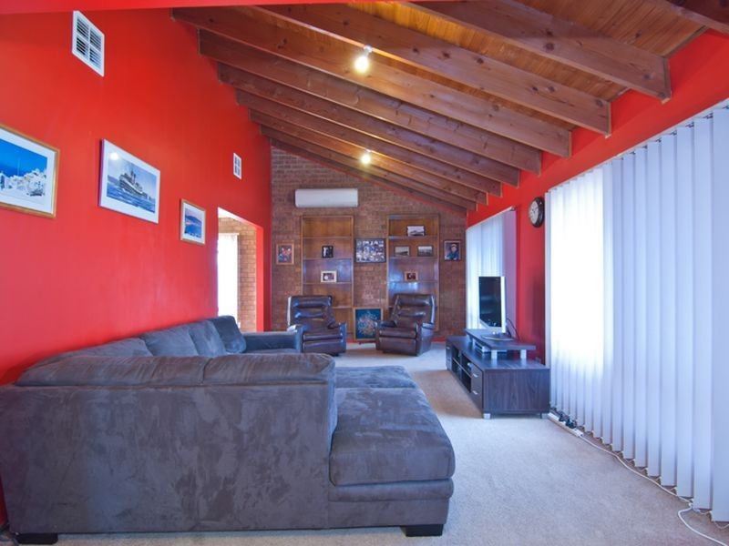 2/25B Leonard Avenue, Noble Park VIC 3174