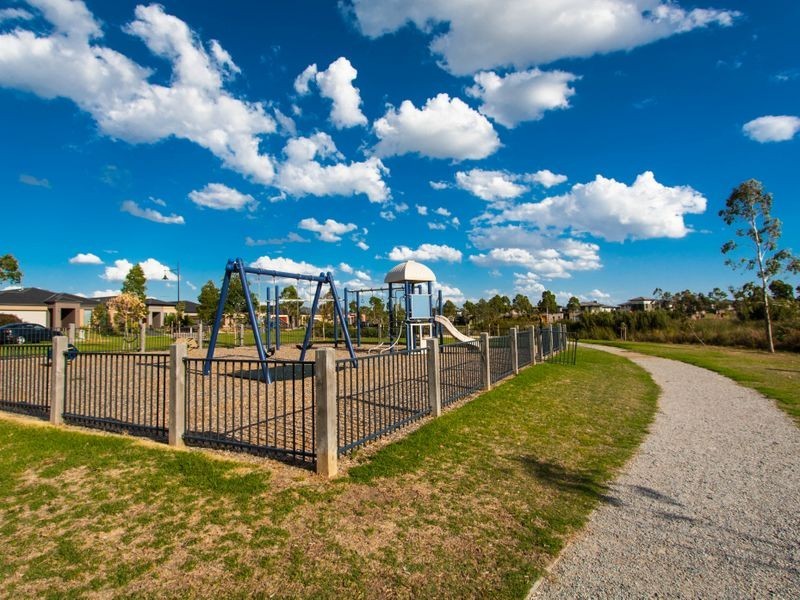 18 Peppertree  Street, Keysborough VIC 3173