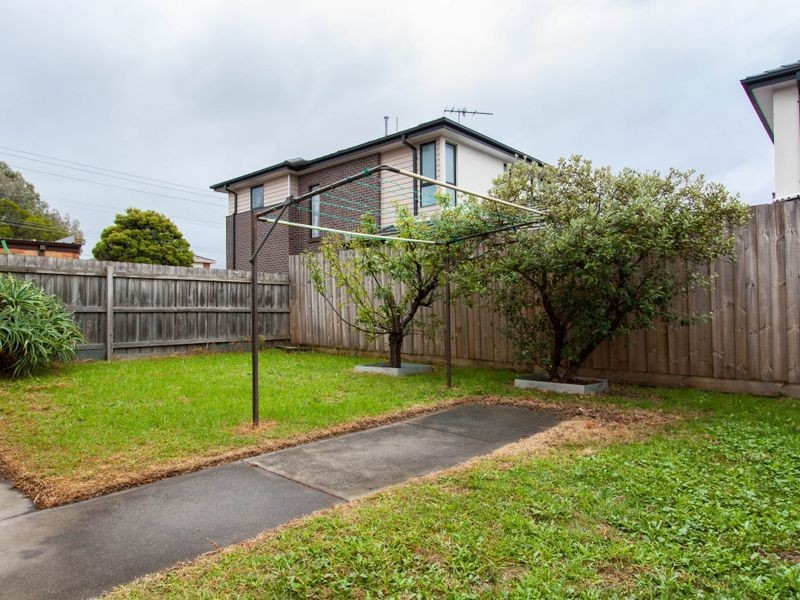 2/39 View Road, Springvale VIC 3171