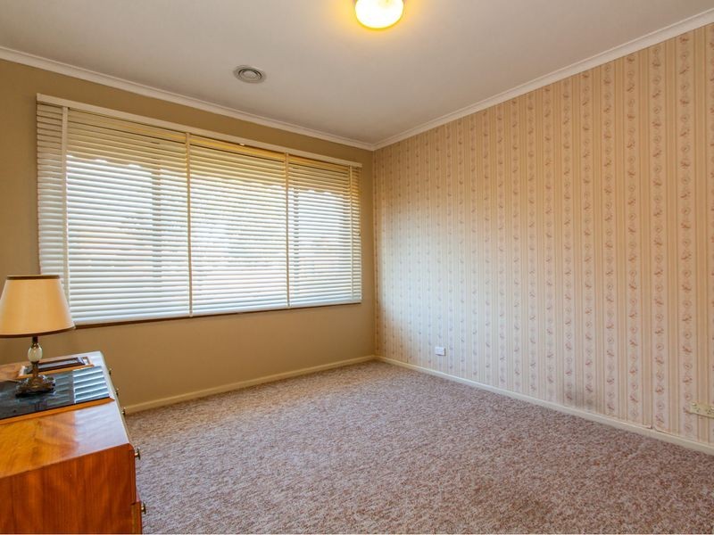 31 Waratah Drive, Dandenong North VIC 3175