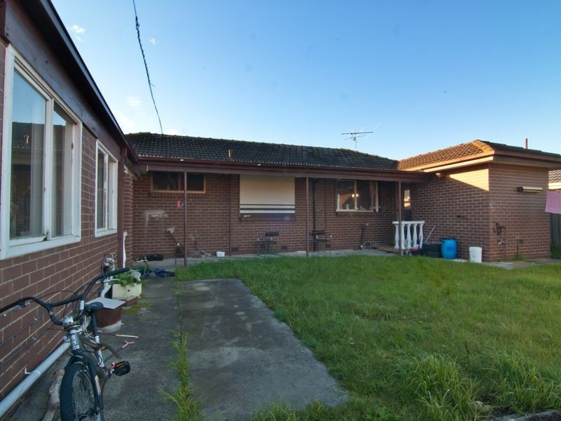 28 Loris Street, Springvale South VIC 3172