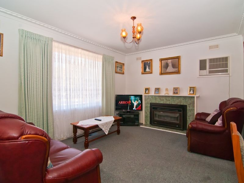 1 Albany Court, Noble Park North VIC 3174