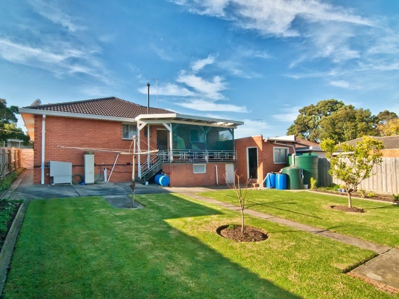 1 Albany Court, Noble Park North VIC 3174