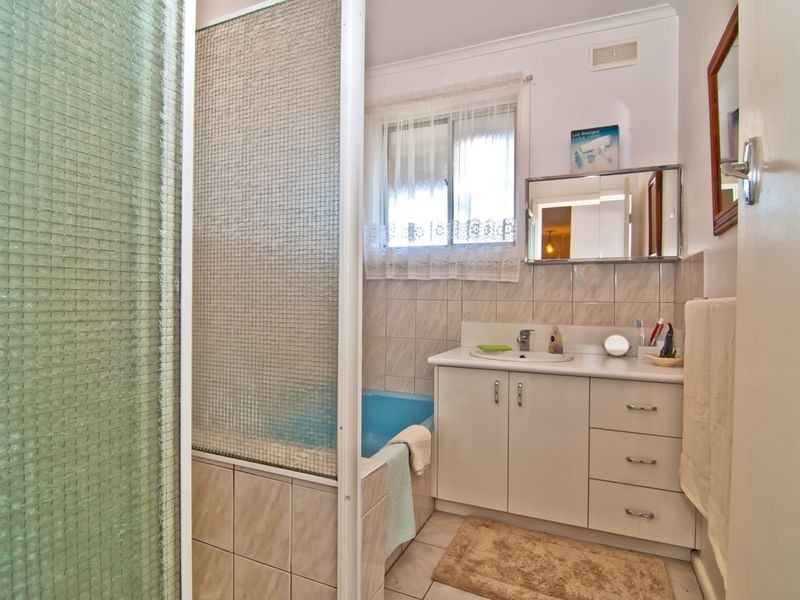 1 Albany Court, Noble Park North VIC 3174