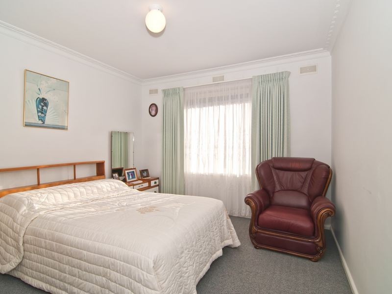 1 Albany Court, Noble Park North VIC 3174