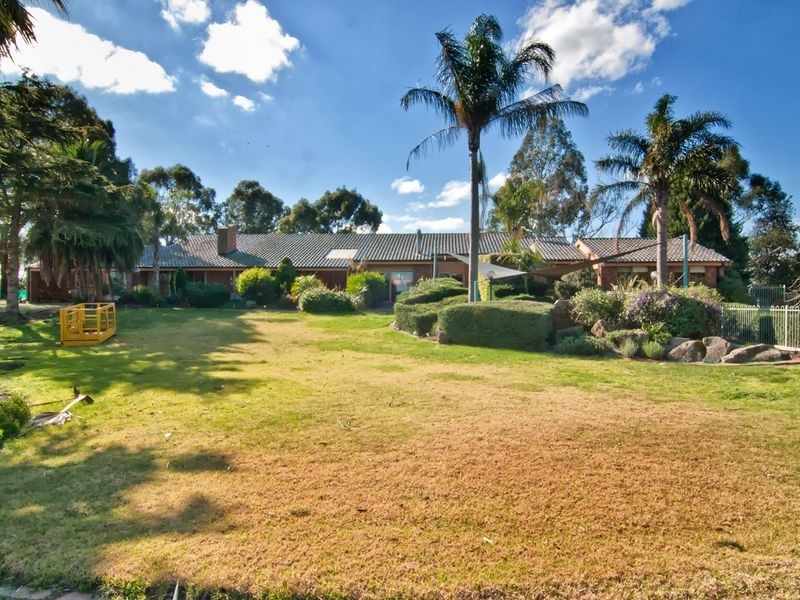 49 Craig Road, Cranbourne South VIC 3977