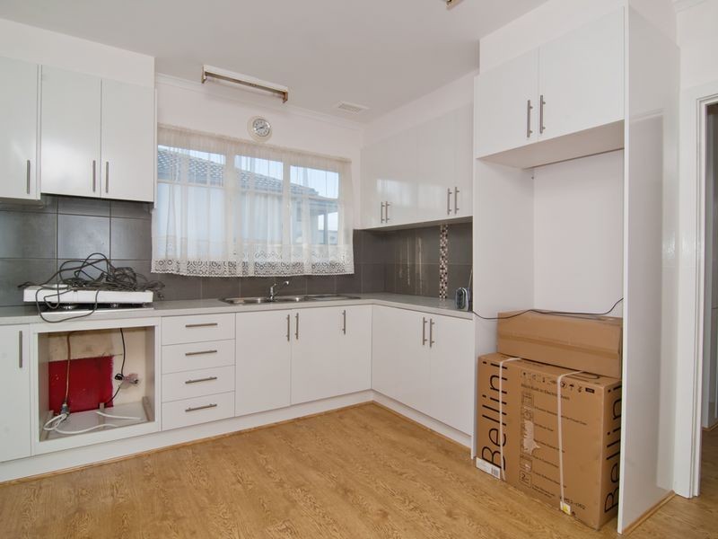 1/16 Sheoak Street, Doveton VIC 3177