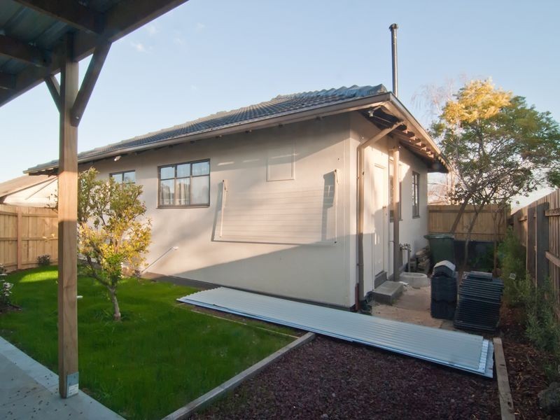 1/16 Sheoak Street, Doveton VIC 3177