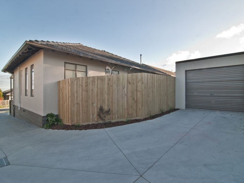 1/16 Sheoak Street, Doveton VIC 3177