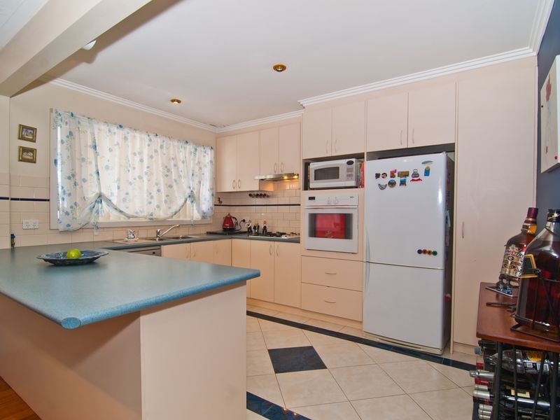 29 Mons Parade, Noble Park VIC 3174