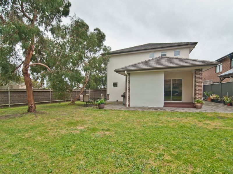 34 Hidden Grove Blvd, Keysborough VIC 3173