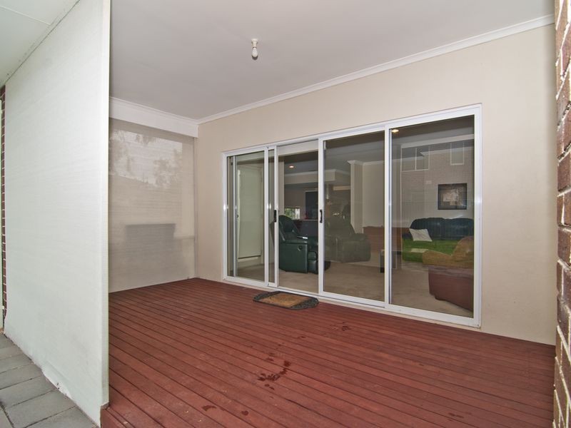 34 Hidden Grove Blvd, Keysborough VIC 3173