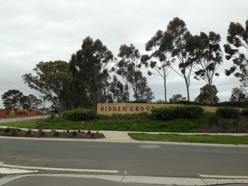 34 Hidden Grove Blvd, Keysborough VIC 3173