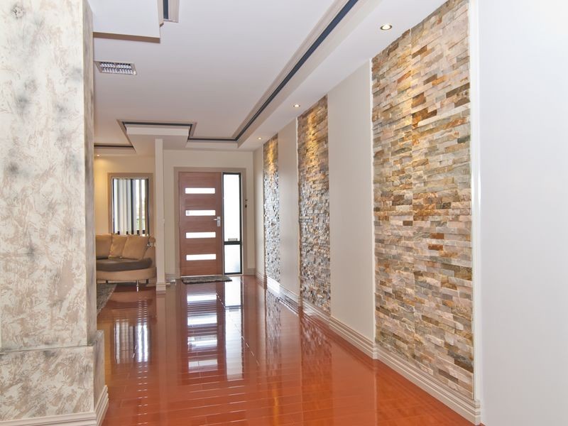 4 Wall Street, Noble Park VIC 3174