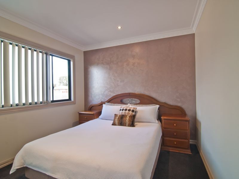 4 Wall Street, Noble Park VIC 3174