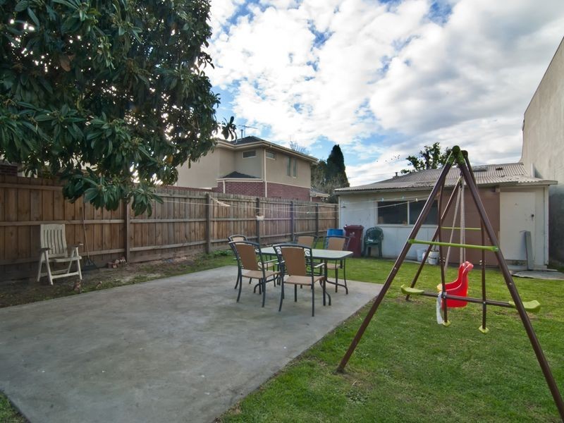 4 Wall Street, Noble Park VIC 3174