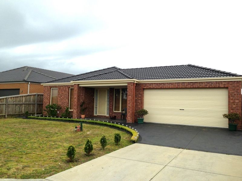 9 Daphne Court, Pakenham VIC 3810