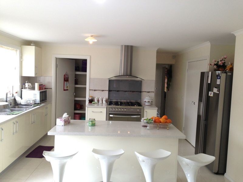 9 Daphne Court, Pakenham VIC 3810