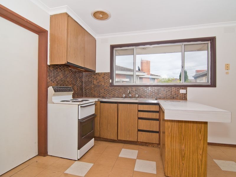 2/20 Fairbairn Street, Springvale VIC 3171