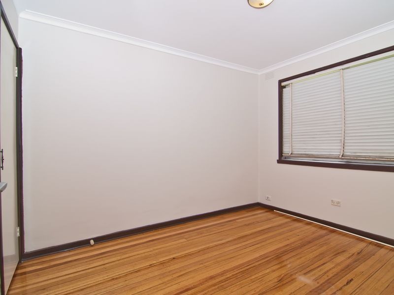 2/20 Fairbairn Street, Springvale VIC 3171