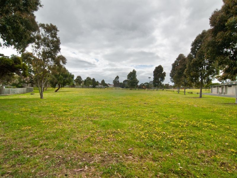 1/17 Bess Court, Dandenong VIC 3175