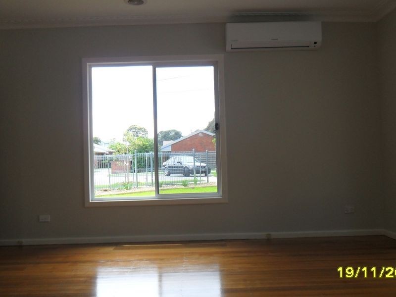 1/6 Culliver Avenue, Eumemmerring VIC 3177