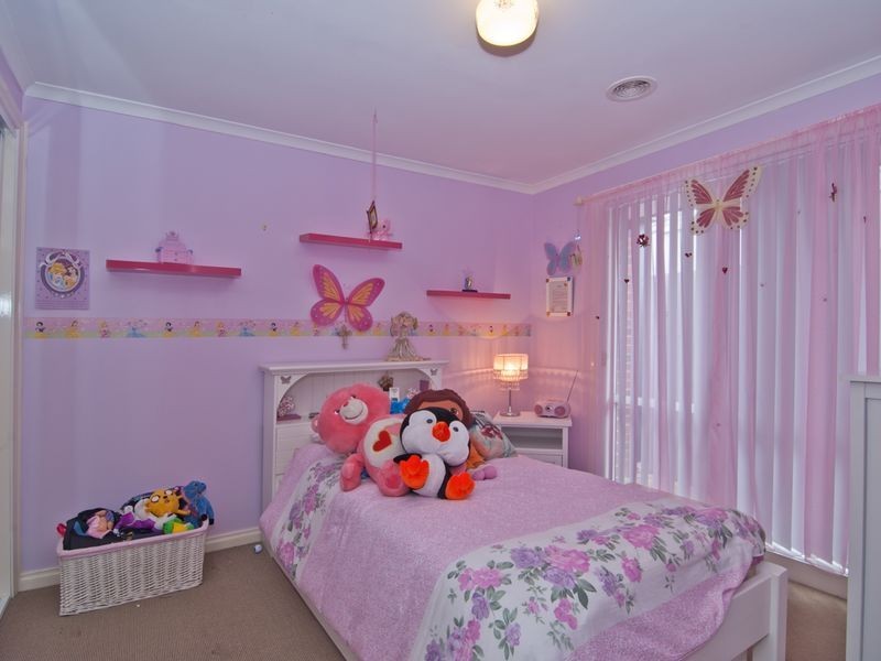 2/62 Lawn Rd, Noble Park VIC 3174