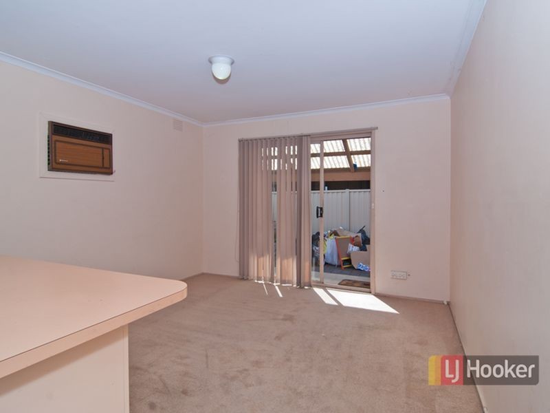 20 Liverpool Drive, Keysborough VIC 3173