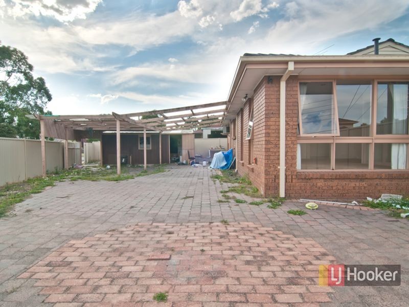 20 Liverpool Drive, Keysborough VIC 3173