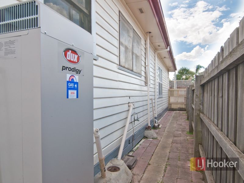 44 Whitworth Avenue, Springvale VIC 3171