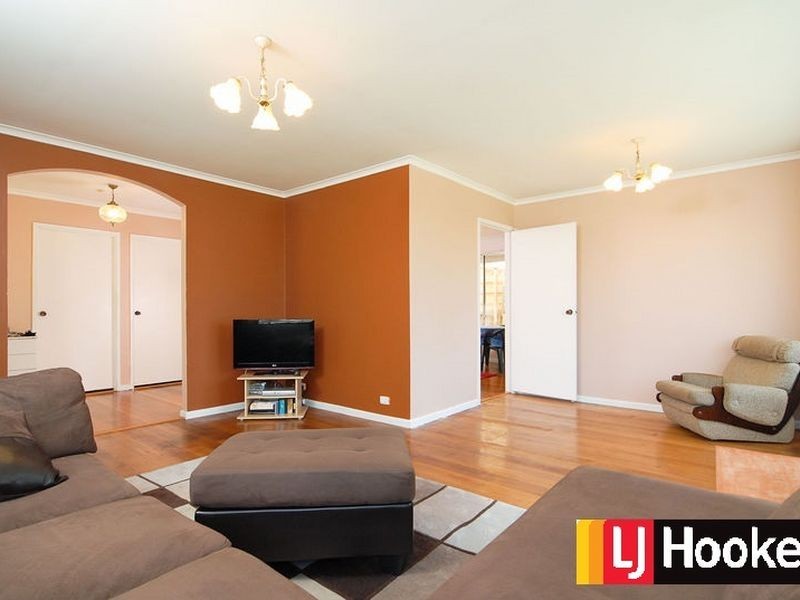 11 Chateau Avenue, Narre Warren VIC 3805