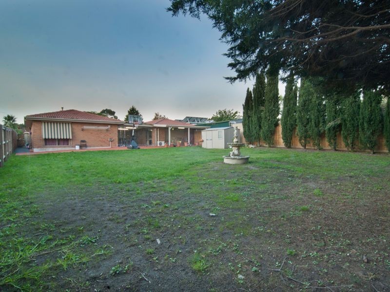38 Arthur Phillip Drive, Endeavour Hills VIC 3802
