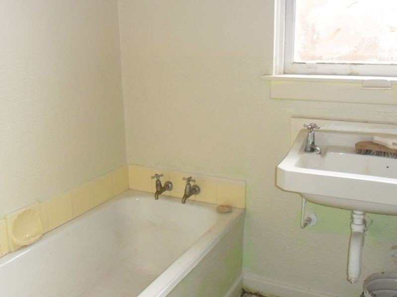 27 Ian Street, Noble Park VIC 3174