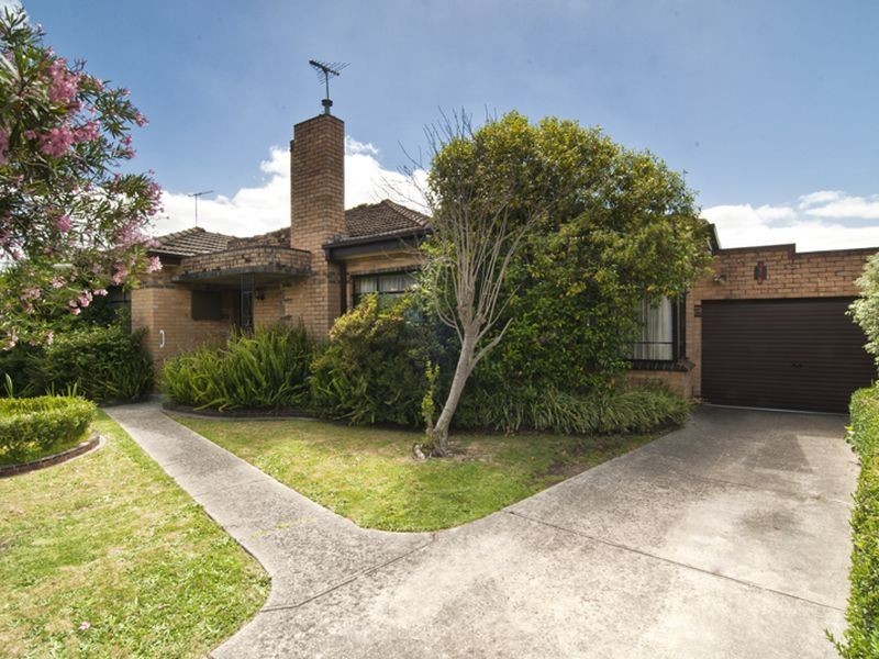 10 Princess Avenue & 11 Regent Avenue, Springvale VIC 3171