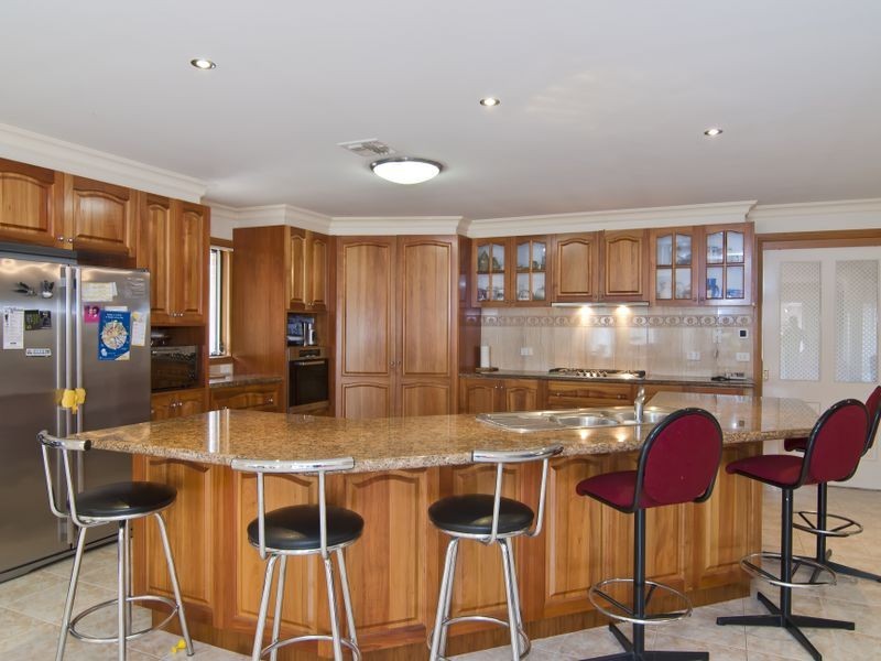 7 Harrier Court, Dingley VIC 3172